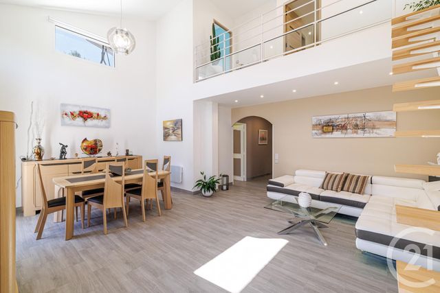 maison à vendre - 6 pièces - 168.55 m2 - NICE - 06 - PROVENCE-ALPES-COTE-D-AZUR - Century 21 Cbs Immobilier