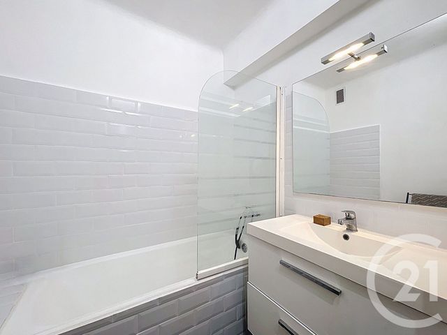 Appartement F2 à vendre - 2 pièces - 50.19 m2 - NICE - 06 - PROVENCE-ALPES-COTE-D-AZUR - Century 21 Cbs Immobilier