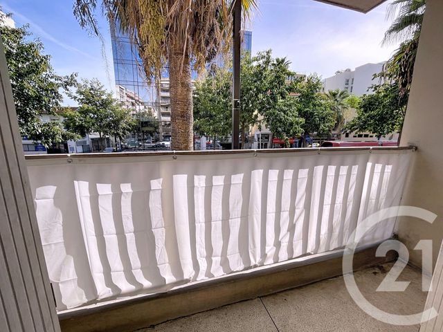 Appartement F2 à vendre - 2 pièces - 50.19 m2 - NICE - 06 - PROVENCE-ALPES-COTE-D-AZUR - Century 21 Cbs Immobilier