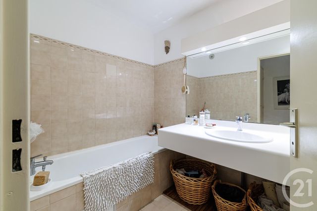 Appartement F2 à vendre - 2 pièces - 51.5 m2 - NICE - 06 - PROVENCE-ALPES-COTE-D-AZUR - Century 21 Cbs Immobilier