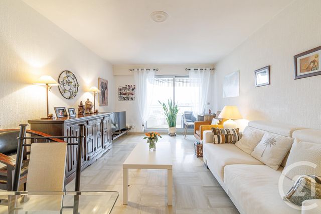 Appartement F2 à vendre - 2 pièces - 51.5 m2 - NICE - 06 - PROVENCE-ALPES-COTE-D-AZUR - Century 21 Cbs Immobilier