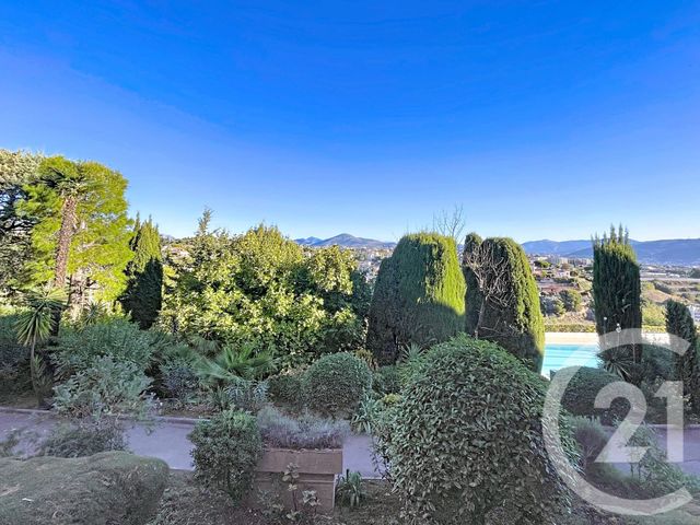 Afficher la photo en grand Appartement F4 à vendre - 4 pièces - 100.89 m2 - NICE - 06 - PROVENCE-ALPES-COTE-D-AZUR - Century 21 Cbs Immobilier