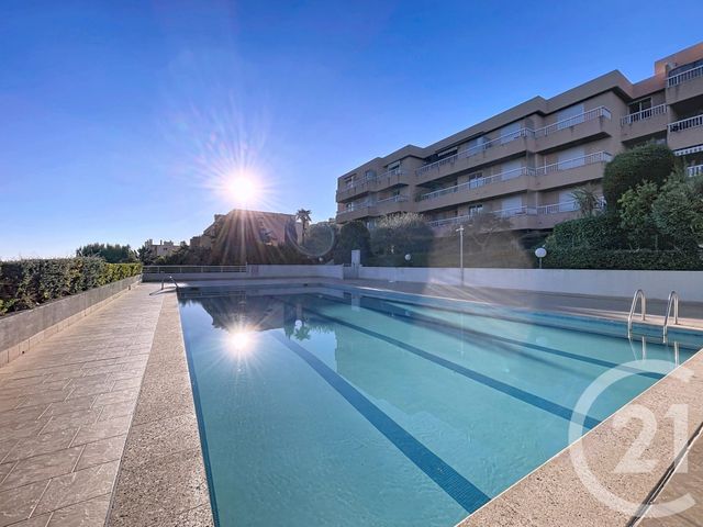 Afficher la photo en grand Appartement F4 à vendre - 4 pièces - 100.89 m2 - NICE - 06 - PROVENCE-ALPES-COTE-D-AZUR - Century 21 Cbs Immobilier