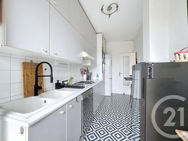 Appartement F3 à louer - 3 pièces - 89.0 m2 - NICE - 06 - PROVENCE-ALPES-COTE-D-AZUR - Century 21 Cbs Immobilier