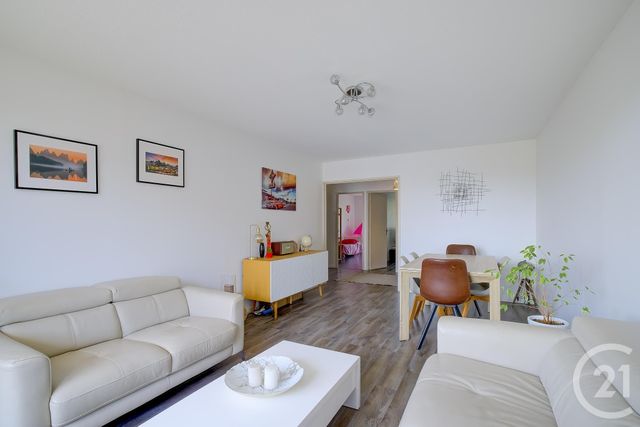 Afficher la photo en grand Appartement F5 à vendre - 5 pièces - 109.25 m2 - NICE - 06 - PROVENCE-ALPES-COTE-D-AZUR - Century 21 Cbs Immobilier