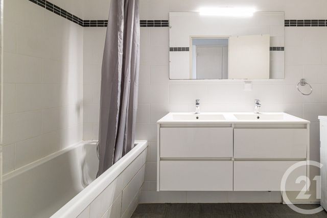 Appartement F5 à vendre - 5 pièces - 109.25 m2 - NICE - 06 - PROVENCE-ALPES-COTE-D-AZUR - Century 21 Cbs Immobilier