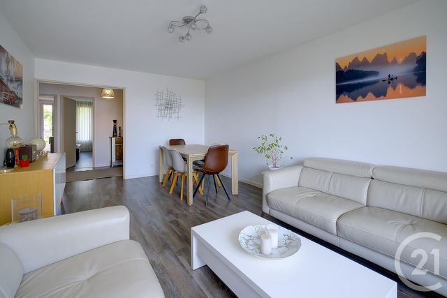 Afficher la photo en grand Appartement F5 à vendre - 5 pièces - 109.25 m2 - NICE - 06 - PROVENCE-ALPES-COTE-D-AZUR - Century 21 Cbs Immobilier