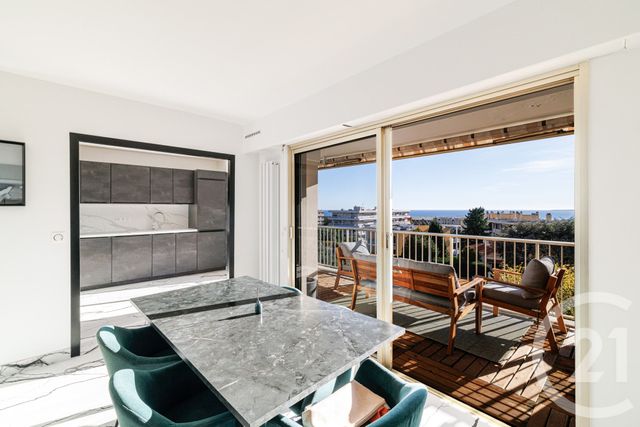 Appartement F4 à vendre - 4 pièces - 84.5 m2 - NICE - 06 - PROVENCE-ALPES-COTE-D-AZUR - Century 21 Cbs Immobilier