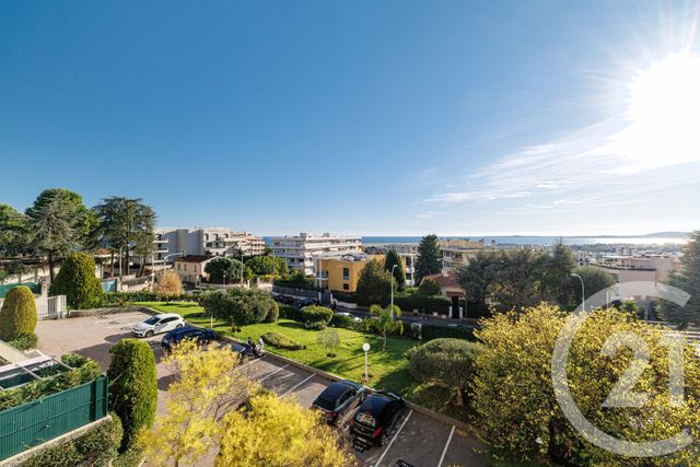 Appartement F4 à vendre - 4 pièces - 84.5 m2 - NICE - 06 - PROVENCE-ALPES-COTE-D-AZUR - Century 21 Cbs Immobilier