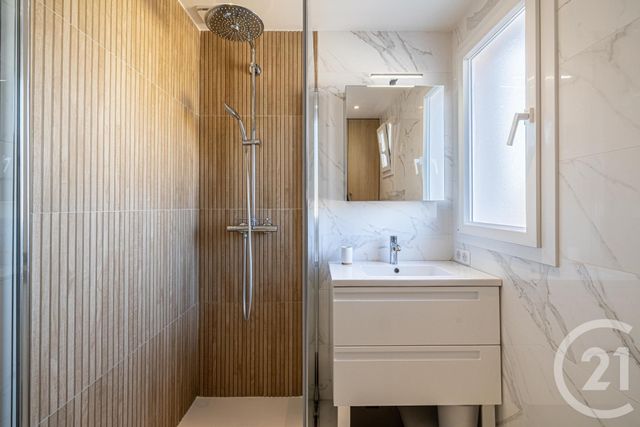 Appartement F3 à vendre - 3 pièces - 46.0 m2 - NICE - 06 - PROVENCE-ALPES-COTE-D-AZUR - Century 21 Cbs Immobilier