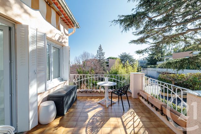 Appartement F2 à vendre - 2 pièces - 31.09 m2 - NICE - 06 - PROVENCE-ALPES-COTE-D-AZUR - Century 21 Cbs Immobilier