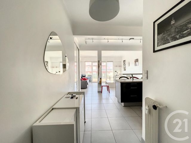 Appartement Studio à louer - 1 pièce - 40.0 m2 - NICE - 06 - PROVENCE-ALPES-COTE-D-AZUR - Century 21 Cbs Immobilier