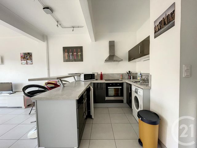 Appartement Studio à louer - 1 pièce - 40.0 m2 - NICE - 06 - PROVENCE-ALPES-COTE-D-AZUR - Century 21 Cbs Immobilier