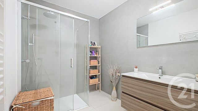 Appartement F3 à vendre - 3 pièces - 62.79 m2 - NICE - 06 - PROVENCE-ALPES-COTE-D-AZUR - Century 21 Cbs Immobilier