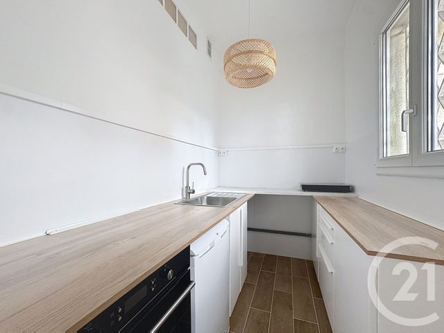 Appartement Studio à louer - 1 pièce - 28.0 m2 - NICE - 06 - PROVENCE-ALPES-COTE-D-AZUR - Century 21 Cbs Immobilier