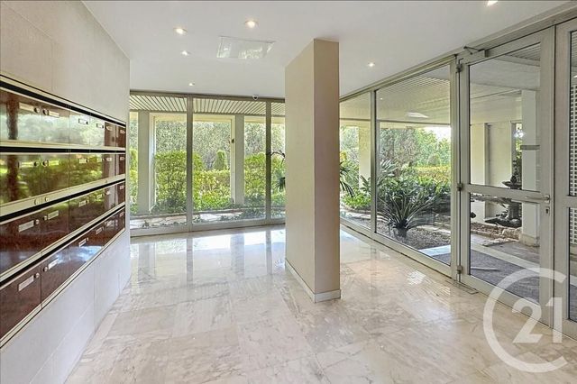 Appartement F2 à vendre - 2 pièces - 60.0 m2 - NICE - 06 - PROVENCE-ALPES-COTE-D-AZUR - Century 21 Cbs Immobilier