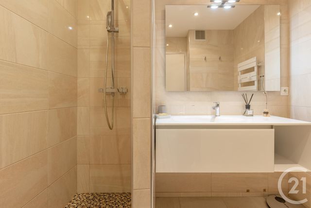 Appartement F2 à vendre - 2 pièces - 58.2 m2 - NICE - 06 - PROVENCE-ALPES-COTE-D-AZUR - Century 21 Cbs Immobilier