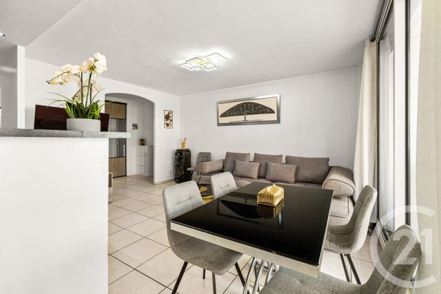 Appartement F3 à vendre - 3 pièces - 61.27 m2 - NICE - 06 - PROVENCE-ALPES-COTE-D-AZUR - Century 21 Cbs Immobilier