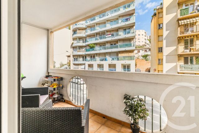 Appartement F3 à vendre - 3 pièces - 61.27 m2 - NICE - 06 - PROVENCE-ALPES-COTE-D-AZUR - Century 21 Cbs Immobilier