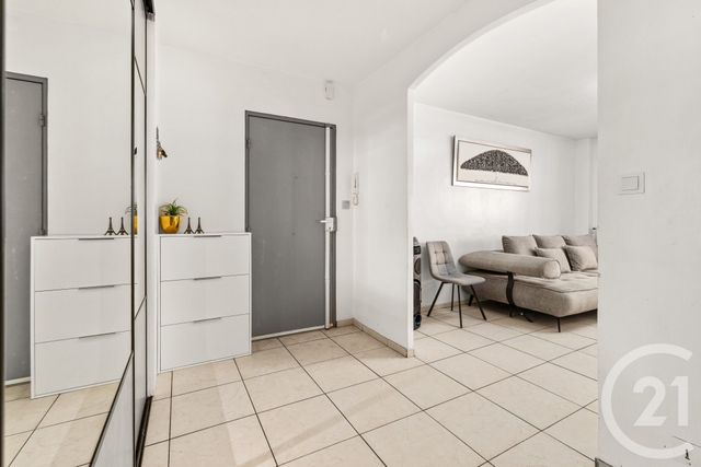 Appartement F3 à vendre - 3 pièces - 61.27 m2 - NICE - 06 - PROVENCE-ALPES-COTE-D-AZUR - Century 21 Cbs Immobilier