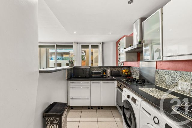 Appartement F3 à vendre - 3 pièces - 61.27 m2 - NICE - 06 - PROVENCE-ALPES-COTE-D-AZUR - Century 21 Cbs Immobilier