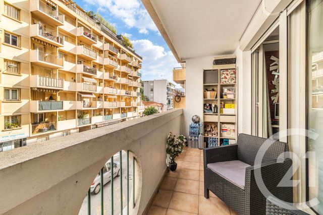 Appartement F3 à vendre - 3 pièces - 61.27 m2 - NICE - 06 - PROVENCE-ALPES-COTE-D-AZUR - Century 21 Cbs Immobilier