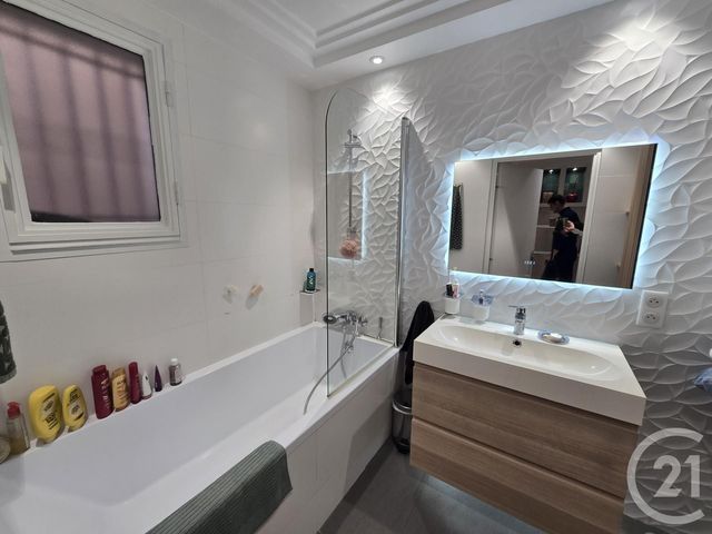 Appartement F3 à vendre - 3 pièces - 67.0 m2 - NICE - 06 - PROVENCE-ALPES-COTE-D-AZUR - Century 21 Cbs Immobilier