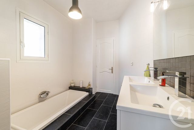 maison à vendre - 7 pièces - 235.46 m2 - ASPREMONT - 06 - PROVENCE-ALPES-COTE-D-AZUR - Century 21 Cbs Immobilier