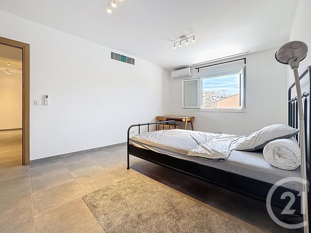 Appartement F7 et + à vendre - 7 pièces - 180.34 m2 - NICE - 06 - PROVENCE-ALPES-COTE-D-AZUR - Century 21 Cbs Immobilier