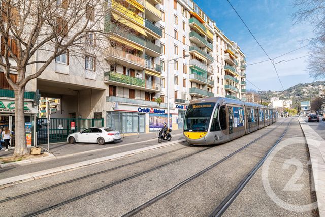 Appartement F4 à vendre - 3 pièces - 68.32 m2 - NICE - 06 - PROVENCE-ALPES-COTE-D-AZUR - Century 21 Cbs Immobilier