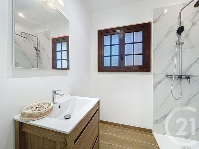 maison à vendre - 5 pièces - 119.0 m2 - ST LAURENT DU VAR - 06 - PROVENCE-ALPES-COTE-D-AZUR - Century 21 Cbs Immobilier