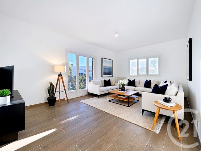 maison à vendre - 5 pièces - 119.0 m2 - ST LAURENT DU VAR - 06 - PROVENCE-ALPES-COTE-D-AZUR - Century 21 Cbs Immobilier