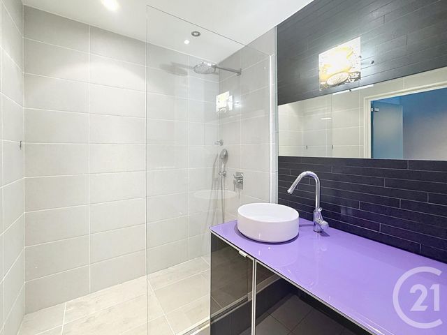 Appartement F3 à vendre - 3 pièces - 59.04 m2 - NICE - 06 - PROVENCE-ALPES-COTE-D-AZUR - Century 21 Cbs Immobilier