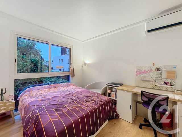 Appartement F4 à vendre - 4 pièces - 82.0 m2 - ST LAURENT DU VAR - 06 - PROVENCE-ALPES-COTE-D-AZUR - Century 21 Cbs Immobilier