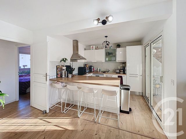 Appartement F4 à vendre - 4 pièces - 82.0 m2 - ST LAURENT DU VAR - 06 - PROVENCE-ALPES-COTE-D-AZUR - Century 21 Cbs Immobilier