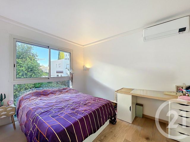 Appartement F4 à vendre - 4 pièces - 82.0 m2 - ST LAURENT DU VAR - 06 - PROVENCE-ALPES-COTE-D-AZUR - Century 21 Cbs Immobilier