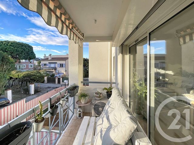 Appartement F4 à vendre - 4 pièces - 82.0 m2 - ST LAURENT DU VAR - 06 - PROVENCE-ALPES-COTE-D-AZUR - Century 21 Cbs Immobilier