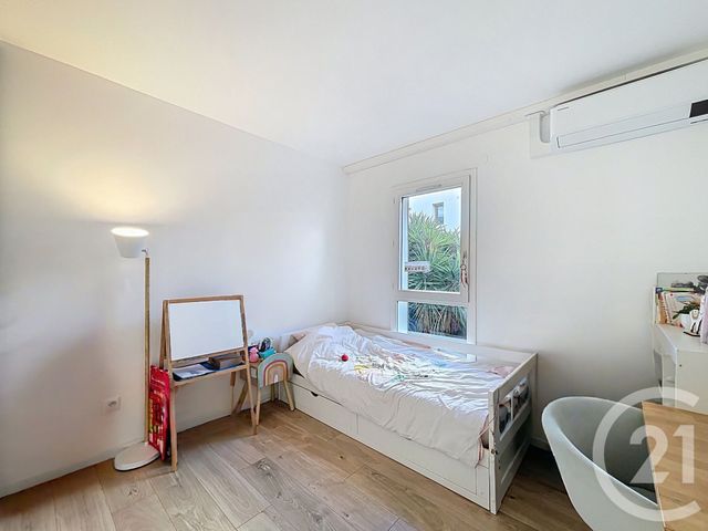 Appartement F4 à vendre - 4 pièces - 82.0 m2 - ST LAURENT DU VAR - 06 - PROVENCE-ALPES-COTE-D-AZUR - Century 21 Cbs Immobilier