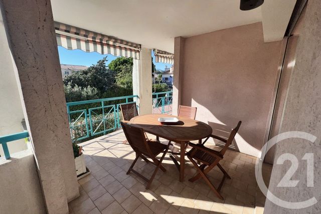Appartement F4 à vendre - 4 pièces - 82.0 m2 - ST LAURENT DU VAR - 06 - PROVENCE-ALPES-COTE-D-AZUR - Century 21 Cbs Immobilier