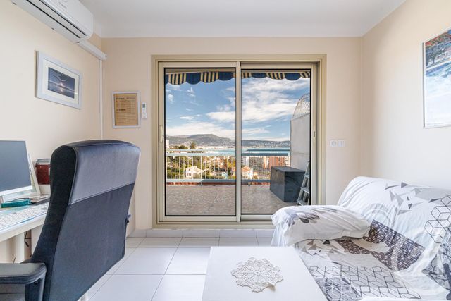 Appartement F3 à vendre - 3 pièces - 80.0 m2 - NICE - 06 - PROVENCE-ALPES-COTE-D-AZUR - Century 21 Cbs Immobilier