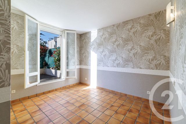 Appartement F3 à vendre - 3 pièces - 76.84 m2 - NICE - 06 - PROVENCE-ALPES-COTE-D-AZUR - Century 21 Cbs Immobilier