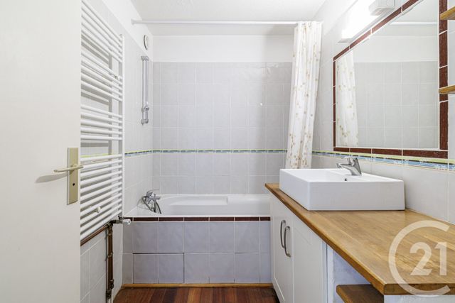 Appartement F3 à vendre - 3 pièces - 76.84 m2 - NICE - 06 - PROVENCE-ALPES-COTE-D-AZUR - Century 21 Cbs Immobilier