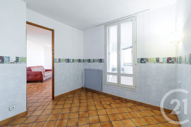 Appartement F3 à vendre - 3 pièces - 76.84 m2 - NICE - 06 - PROVENCE-ALPES-COTE-D-AZUR - Century 21 Cbs Immobilier