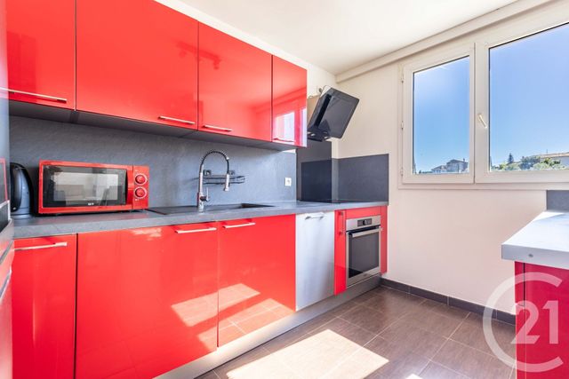 Appartement F3 à vendre - 3 pièces - 66.7 m2 - NICE - 06 - PROVENCE-ALPES-COTE-D-AZUR - Century 21 Cbs Immobilier