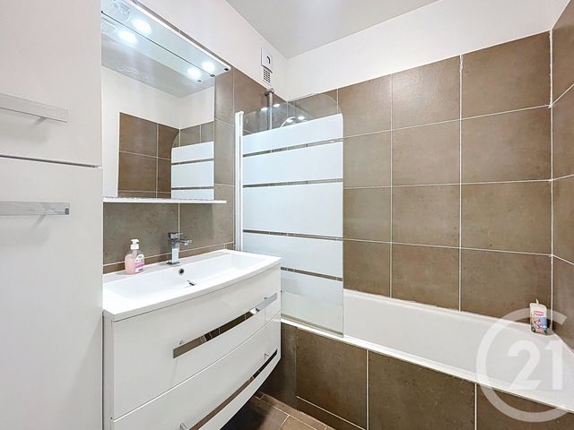 Appartement F3 à vendre - 3 pièces - 59.25 m2 - NICE - 06 - PROVENCE-ALPES-COTE-D-AZUR - Century 21 Cbs Immobilier