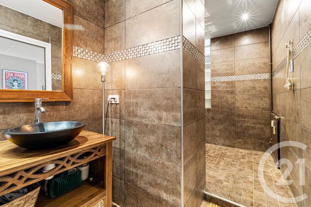 Appartement F3 à vendre - 3 pièces - 70.41 m2 - NICE - 06 - PROVENCE-ALPES-COTE-D-AZUR - Century 21 Cbs Immobilier