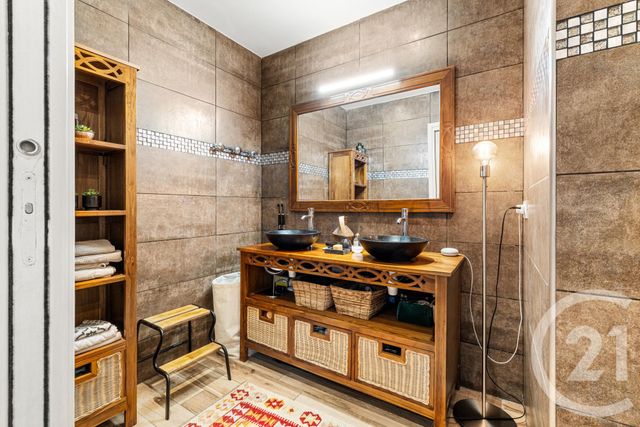 Appartement F3 à vendre - 3 pièces - 70.41 m2 - NICE - 06 - PROVENCE-ALPES-COTE-D-AZUR - Century 21 Cbs Immobilier