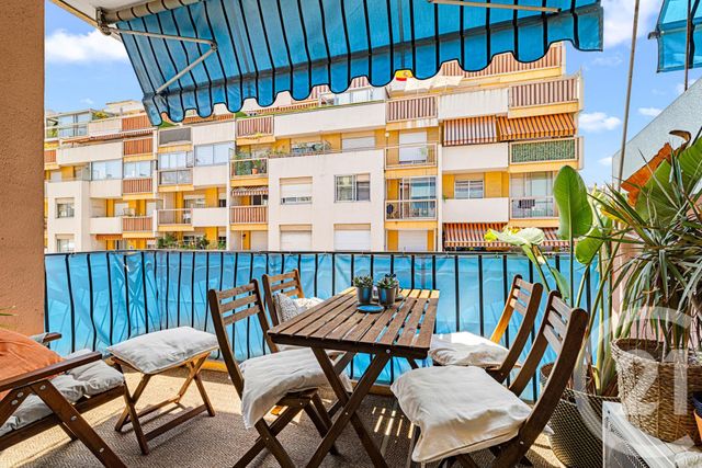 Appartement F3 à vendre - 3 pièces - 70.41 m2 - NICE - 06 - PROVENCE-ALPES-COTE-D-AZUR - Century 21 Cbs Immobilier