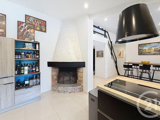 maison à vendre - 4 pièces - 118.7 m2 - FAYENCE - 83 - PROVENCE-ALPES-COTE-D-AZUR - Century 21 Cbs Immobilier