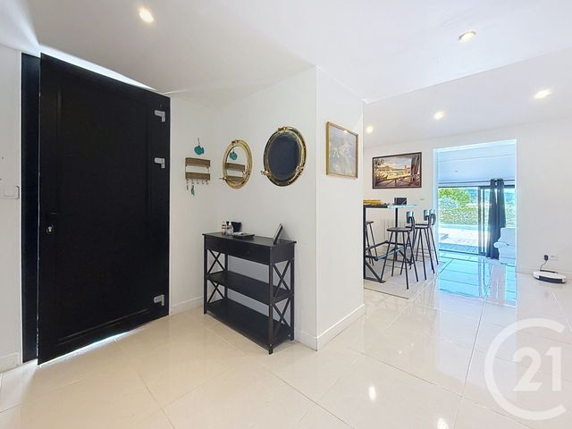 maison à vendre - 4 pièces - 118.7 m2 - FAYENCE - 83 - PROVENCE-ALPES-COTE-D-AZUR - Century 21 Cbs Immobilier